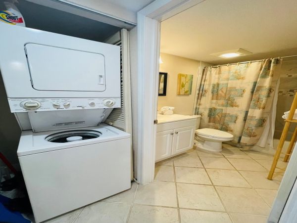 Anna Maria Island Vacation Condo on Beach Gulf Views