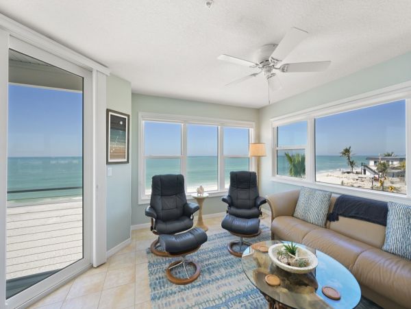 Anna Maria Island Vacation Rentals - Gulf-Front Condo with Balcony Views