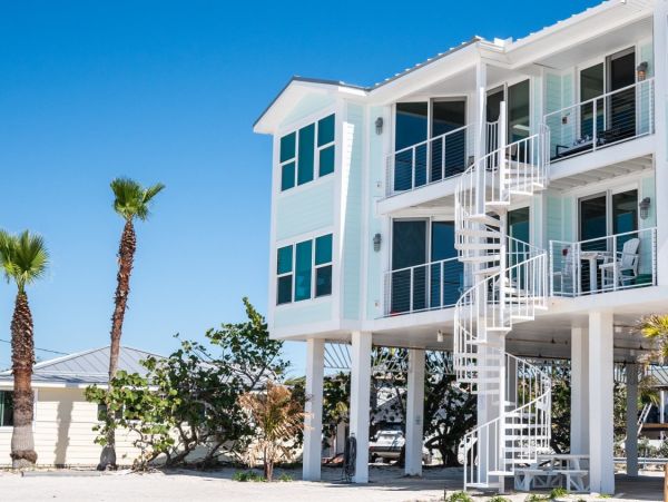 Anna Maria Island Vacation Rentals - Gulf-Front Condo with Balcony Views