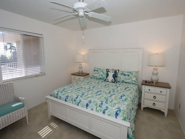 Sanibel Two Bedroom Condo Sleeps 6 Located on the Beach