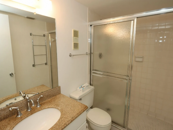 Sanibel Two Bedroom Condo Sleeps 6 Located on the Beach