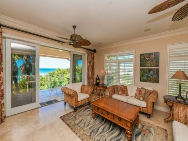 Holmes Beach Luxury Rental - Anna Maria Island Beachfront Penthouse