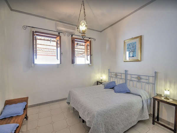 Luxury Six Bedroom Free Standing Positano  Vacation Villa