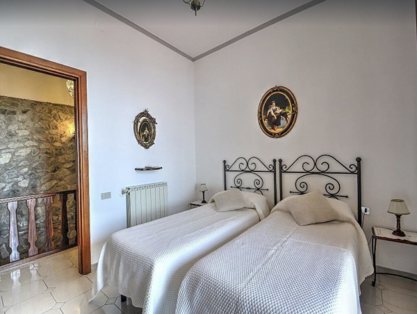 Luxury Six Bedroom Free Standing Positano  Vacation Villa