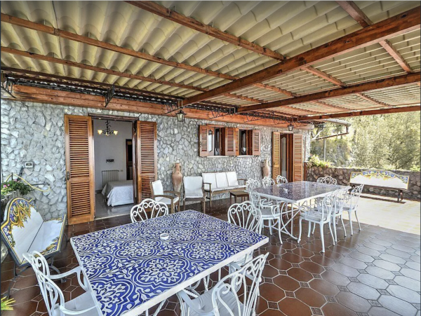 Luxury Six Bedroom Free Standing Positano  Vacation Villa