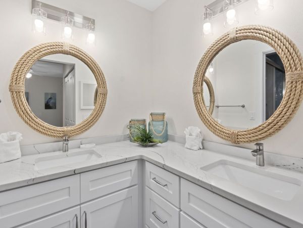 Beachfront Elegance with Direct Access and Gulf Views in Holmes Beach
