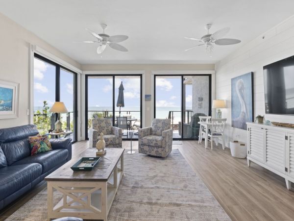 Beachfront Elegance with Direct Access and Gulf Views in Holmes Beach