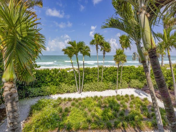 Luxury Beachfront 5 Bedroom Captiva Vacation Rental Home