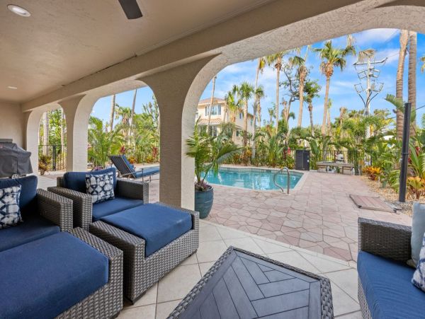 Luxury Beachfront 5 Bedroom Captiva Vacation Rental Home