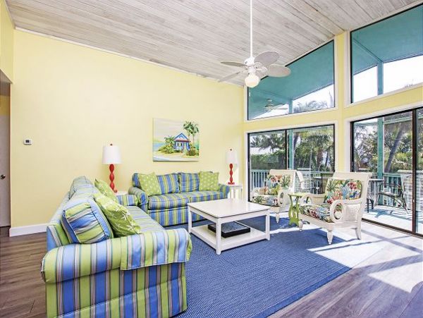 Captiva Three Bedroom Home Sleeps 8 Short Walk to Beach