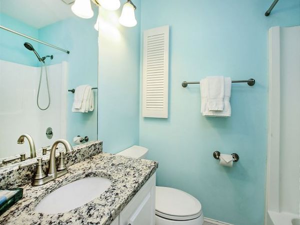 Captiva Three Bedroom Home Sleeps 8 Short Walk to Beach