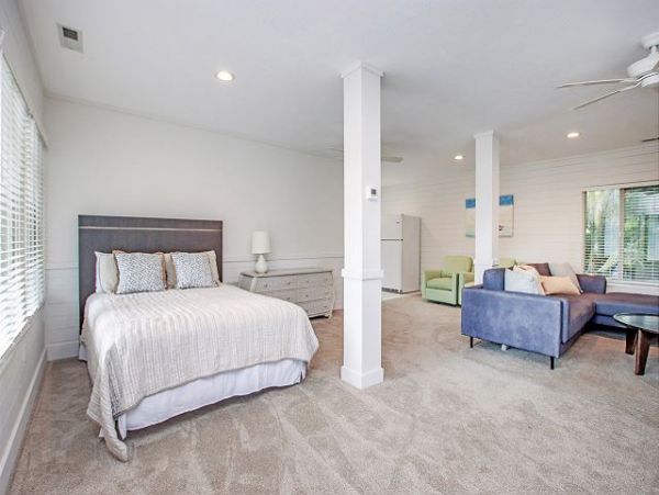 Captiva Three Bedroom Home Sleeps 8 Short Walk to Beach