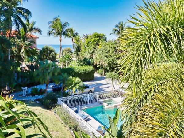 Captiva Luxury Seven Bedroom Vacation Rental - Private Pool
