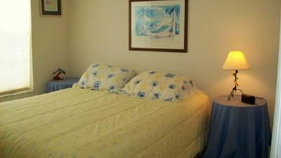 Bedroom with Queen Bed Bedroom with Queen Bed