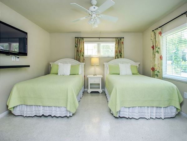 Wow Captiva Vacation Rental with Pool 400ft to the Beach!