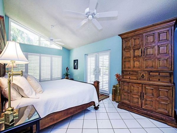 Three Bedroom Captiva Vacation Rental with Private Pool