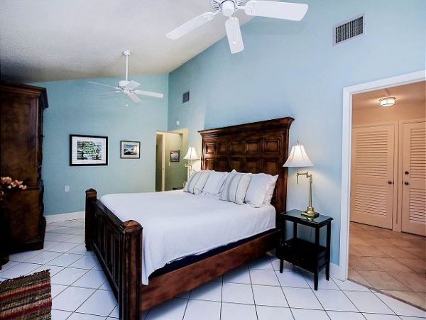 Three Bedroom Captiva Vacation Rental with Private Pool