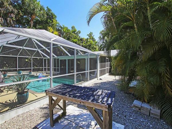 Three Bedroom Captiva Vacation Rental with Private Pool