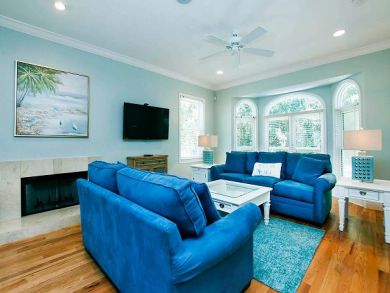 Luxury Five Bedroom Vacation Rental with Pool and Spa