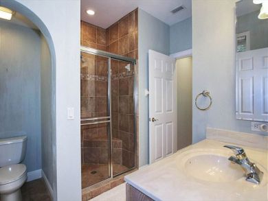 Luxury Five Bedroom Vacation Rental with Pool and Spa