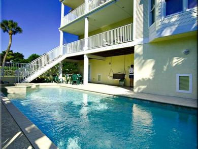 Luxury Five Bedroom Vacation Rental with Pool and Spa
