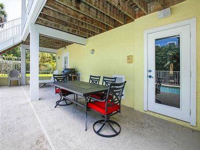 Luxury Five Bedroom Vacation Rental with Pool and Spa