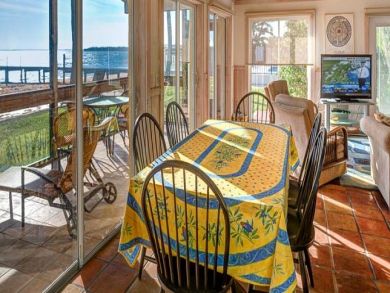 Dining area seats six