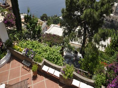 Three Bedroom Vacation Home Rental on Positano Sleeps Six