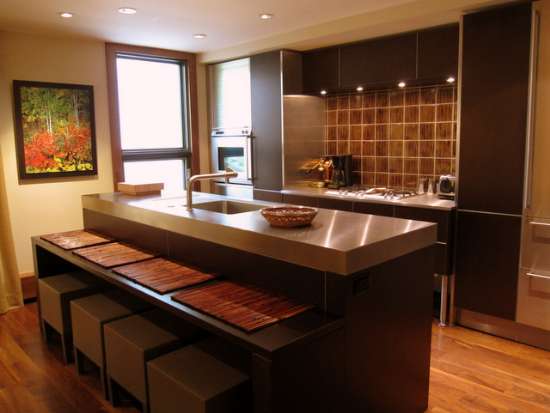 Gourmet kitchen with counter