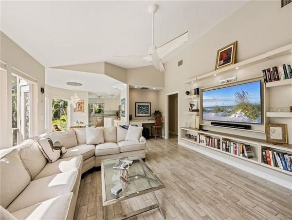 Affordable Three Bedrooms 2 Bathrooms