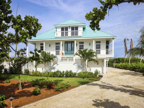 Captiva Island Beach House with Private Pool and Hot Tub
