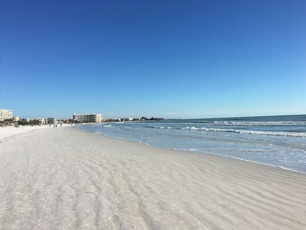 Siesta Key Vacation Condo Close To Beach Sleeps 6 Guests
