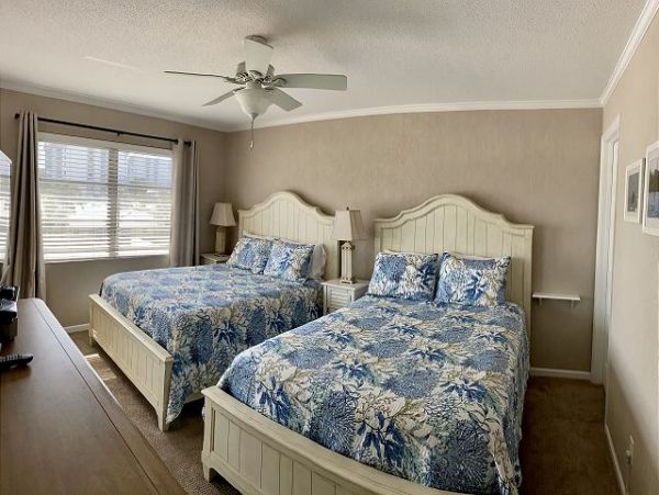 Siesta Key Vacation Condo Close To Beach Sleeps 6 Guests