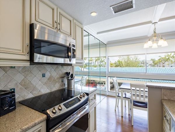 Two Bedroom Siesta Key Vacation Condo