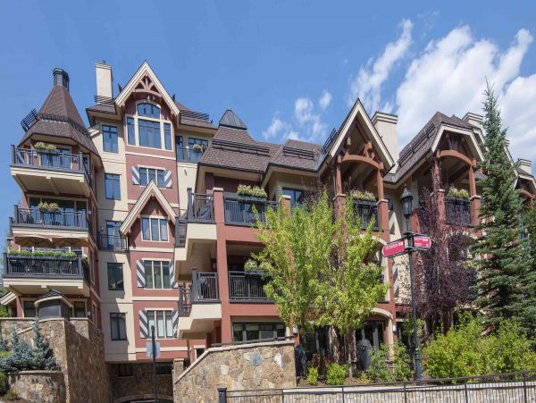 Vail 5 Bedroom Luxury Ski Vacation Condo - Sleeps 10 Guests