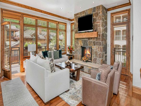 Vail 5 Bedroom Luxury Ski Vacation Condo - Sleeps 10 Guests