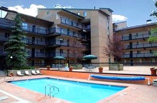 Community pool