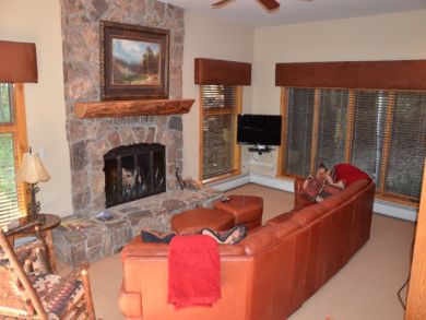We Love this Five Bedrooms Home - Walk to Dining