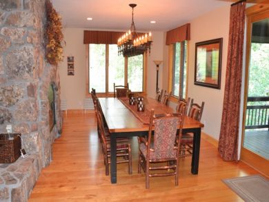 We Love this Five Bedrooms Home - Walk to Dining