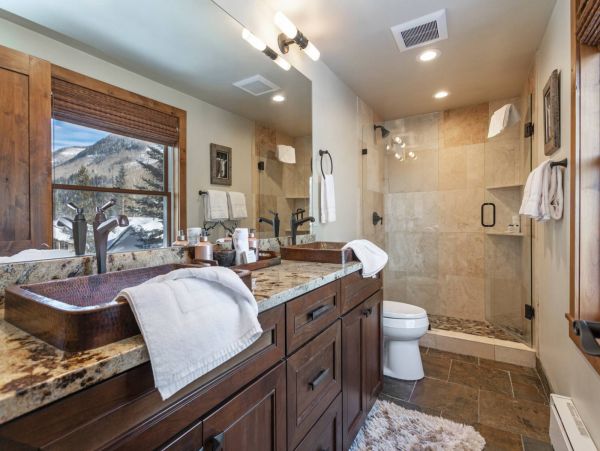 Mountain Views Vail Vacation Home Four Bedroom plus Den
