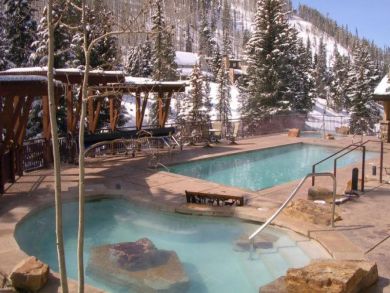 Four Bedroom Luxury Vail Ski Accommodations - Sleeps 10