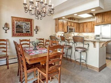 Four Bedroom Luxury Vail Ski Accommodations - Sleeps 10
