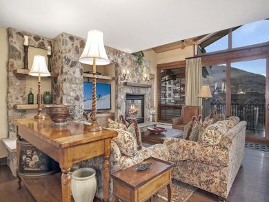 Four Bedroom Luxury Vail Ski Accommodations - Sleeps 10