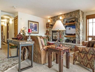 Four Bedroom Luxury Vail Ski Accommodations - Sleeps 10