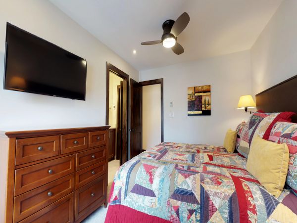 Lionshead Four Bedroom Luxury Vacation Ski Rental