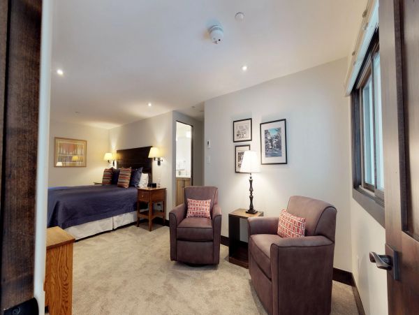Lionshead Four Bedroom Luxury Vacation Ski Rental
