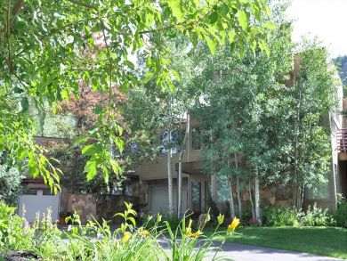 Vacation Home in Vail - Wonderful Views - Private Hot Tub Vacation Home in Vail - Wonderful Views - Private Hot Tub
