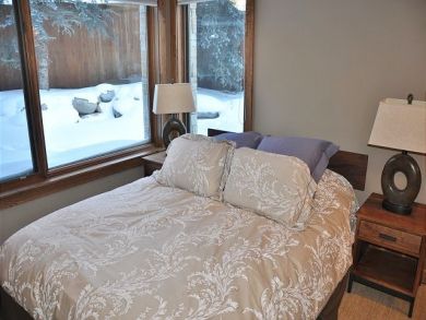 Vacation Home in Vail - Wonderful Views - Private Hot Tub Vacation Home in Vail - Wonderful Views - Private Hot Tub