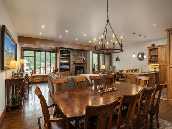 Penthouse Vail Ski Condo Luxury 4 Bedrooms 150 Yards lift