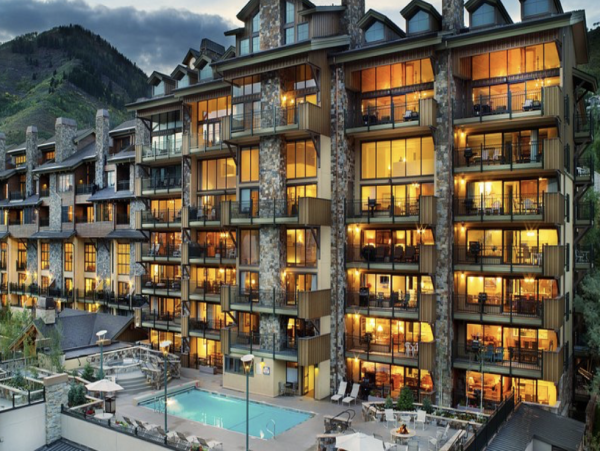 Penthouse Vail Ski Condo Luxury 4 Bedrooms 150 Yards lift